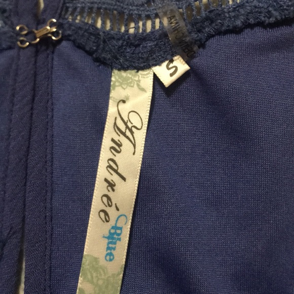 size Small, Andrée in the color Blue - Picture 4 of 4